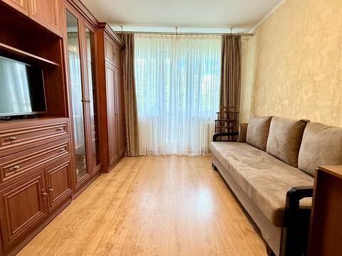 квартира за адресою Миколи Василенка вул., 14