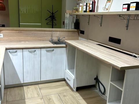 комерційна за адресою Семена Петлюри, 59А