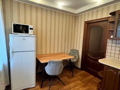 квартира по адресу Драгоманова ул., 8-А
