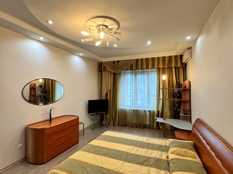 квартира по адресу Андрея Верхогляда ул. (Михайла Драгомирова), 4