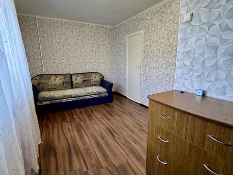 квартира за адресою Зодчих вул., 10