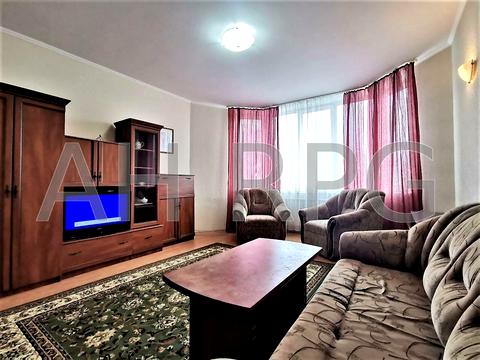 квартира по адресу Миколы Бажана просп., 14