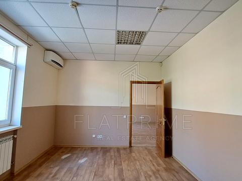 комерційна за адресою Глибочицька вул., 40-А