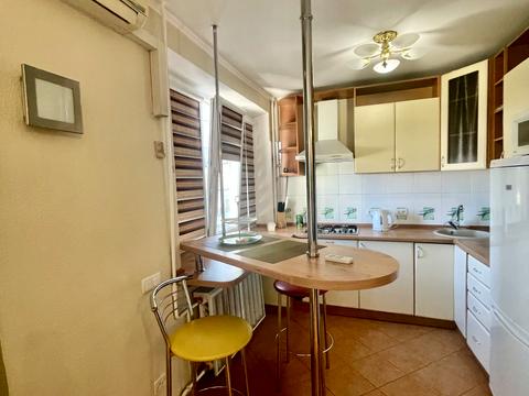 квартира за адресою Івана Мазепи вул. (Січневого Повстання), 1/25