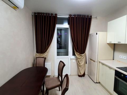 квартира за адресою Академіка Сахарова вул., 3