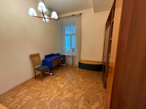 квартира за адресою Шота Руставелі вул., 27
