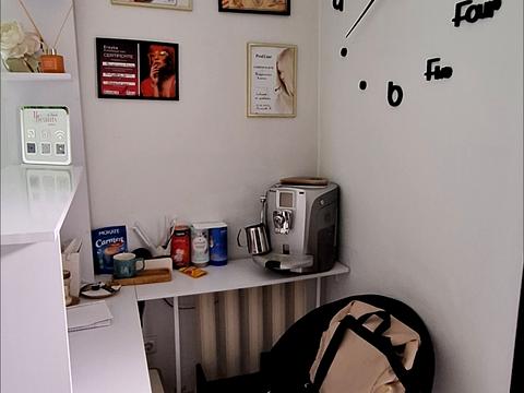 комерційна за адресою Пасічна, 12