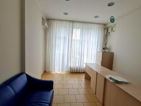 комерційна за адресою Кловський узвіз, 2 б