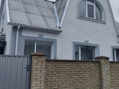 будинок за адресою Центральна вул. (Чапаєва)