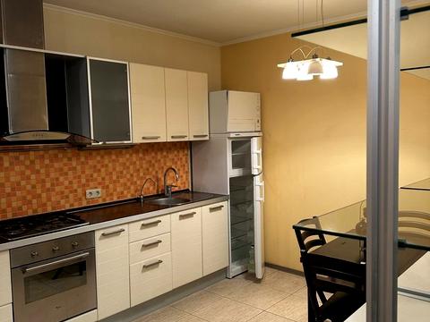 квартира за адресою Старицького вул., 23а