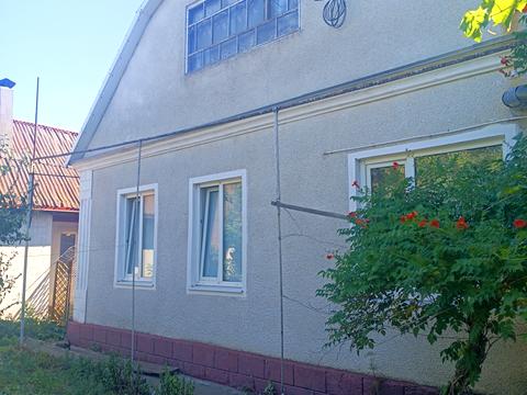 будинок за адресою с. Молодіжне, Виноградна