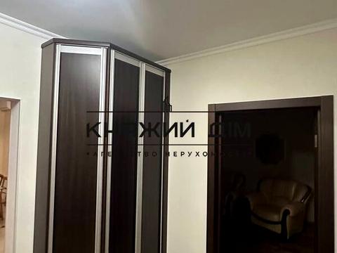 квартира за адресою Драгоманова вул., 1-Б
