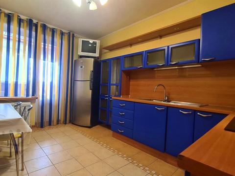 квартира за адресою Анни Ахматової вул., 18