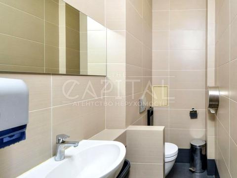 комерційна за адресою Антоновича вул. (Горького), 120