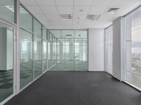 комерційна за адресою Миколи Амосова вул., 12