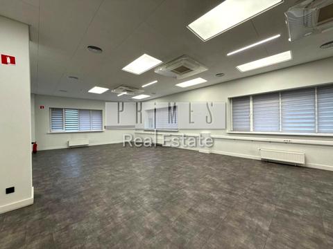 комерційна за адресою Максимовича Михайла, 8