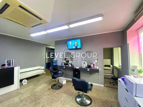 комерційна за адресою Володимира Івасюка просп. (Героїв Сталінграду), 65