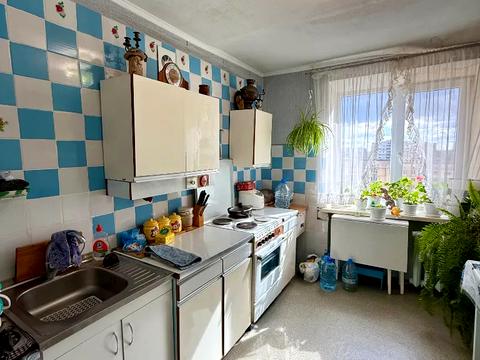 квартира за адресою житловий масив Тополя-3 вул., 8