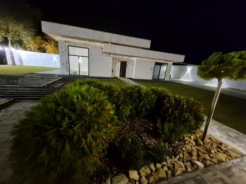 будинок за адресою Артема