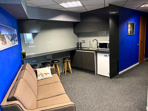 комерційна за адресою Княжий Затон вул., 21