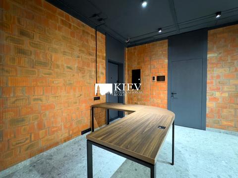 комерційна за адресою Джона Маккейна вул. (Івана Кудрі), 1-А