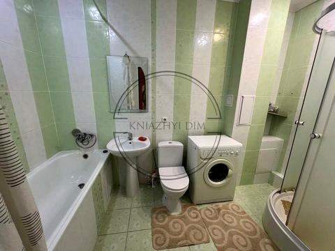 квартира по адресу Олены Пчилки ул., 2