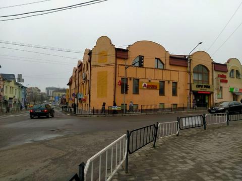 комерційна за адресою Лесі Українки вул., 14