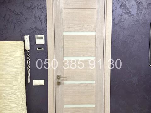комерційна за адресою Пилипа Орлика вул. (Паризької Комуни), 40