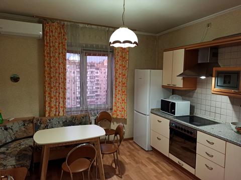 квартира по адресу Драгоманова ул., 8