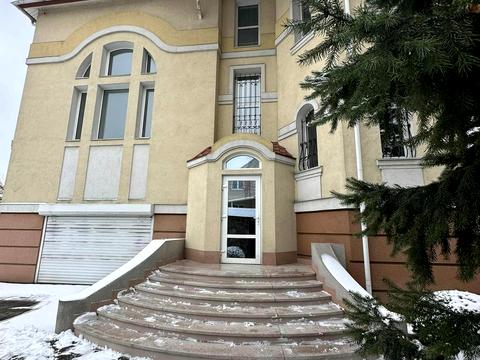 будинок за адресою Польова вул.