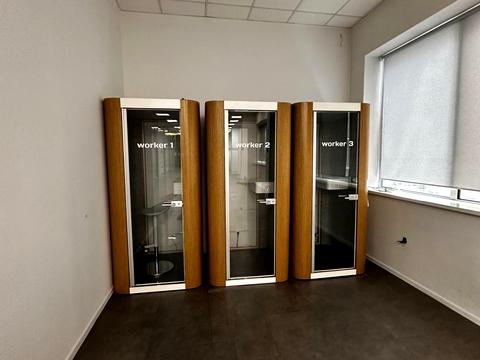 комерційна за адресою Володимирська вул., 101