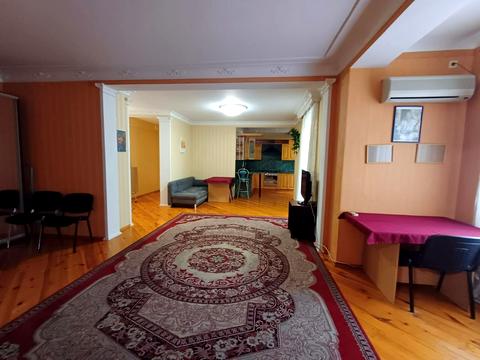 квартира за адресою Університетська пл. (Радянська), 55