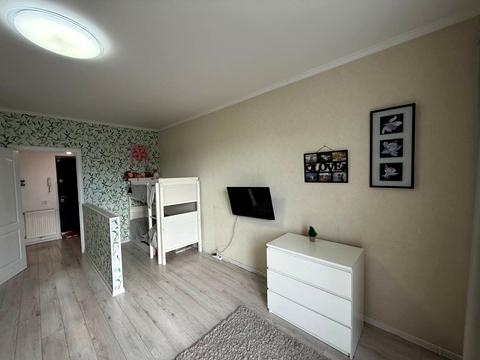 квартира за адресою Володимира Івасюка вул., 7