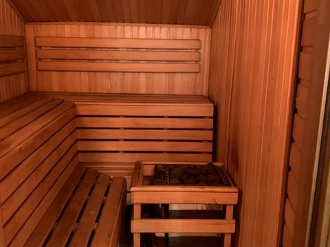 комерційна за адресою Передова вул., 90