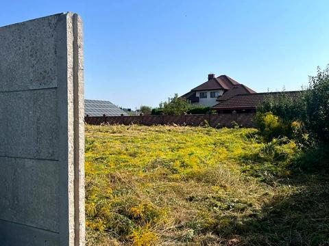 ділянка за адресою Вишнева вул., 67а