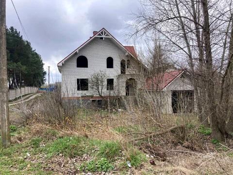 будинок за адресою Сергія Панасюка, 1б