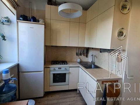 квартира по адресу Покровський пер. (Академика Зелинского), 8