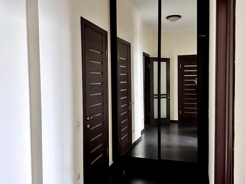 комерційна за адресою Срібнокільська вул., 3-Б