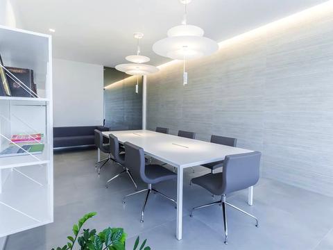 комерційна за адресою Кловський узвіз, 7a