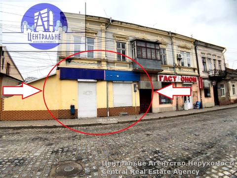 комерційна за адресою Сагайдачного, 25