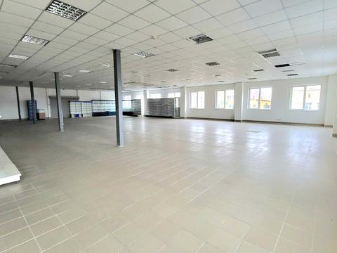 комерційна за адресою Бандери, 75а