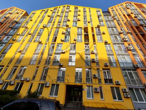 квартира за адресою Регенераторна вул., 4