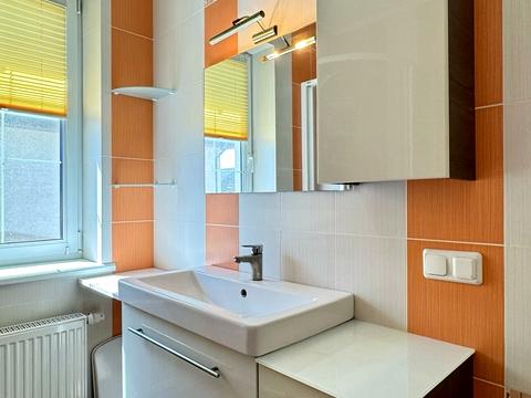 будинок за адресою Богатирська вул., 30б