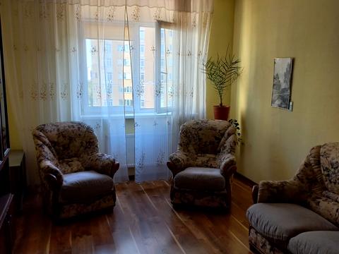 квартира за адресою Воскресенська вул., 12