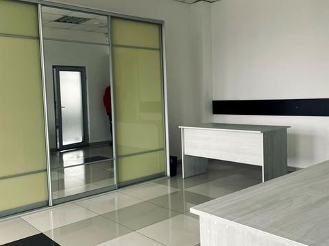 комерційна за адресою Львів, Джорджа Вашингтона вул. (Батальна), 7