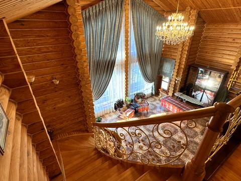 будинок за адресою Броварська