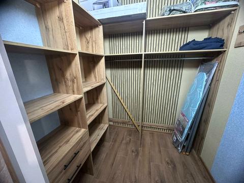 квартира за адресою Домбровського вул., 3