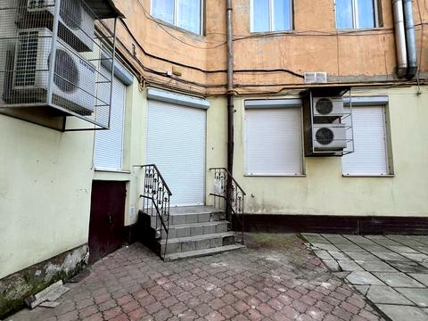 комерційна за адресою Січових Стрільців вул. (), 8