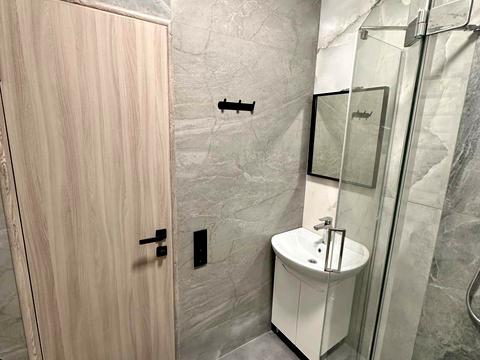 будинок за адресою Кам'янецька вул., 1