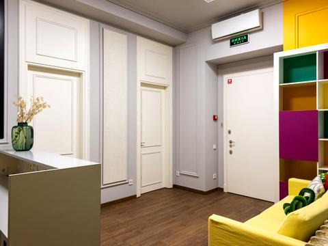 комерційна за адресою Євгена Чикаленка вул. (Пушкінська), 33